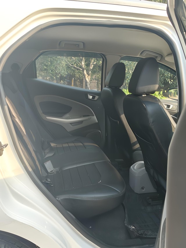 Second-hand 2017 Ford Ecosport 1.5 Diesel Titanium Plus BSIV for sale in New Delhi-11