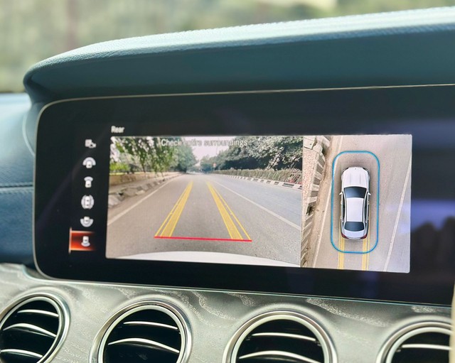 Second-hand 2024 Mercedes-Benz E-Class Exclusive E 200 for sale in New Delhi-15