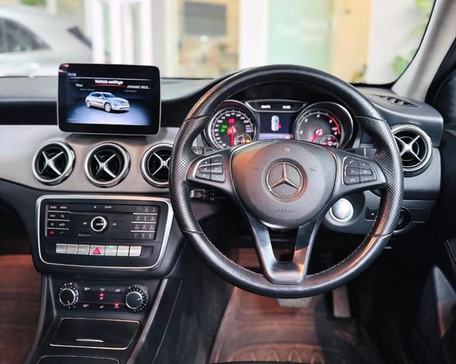 Second-hand 2019 Mercedes-Benz CLA 200 CGI Sport for sale in Hyderabad-10