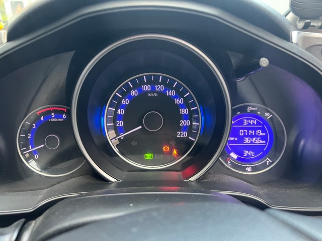 Second-hand 2018 Honda WR-V i-DTEC VX for sale in Nagpur-11