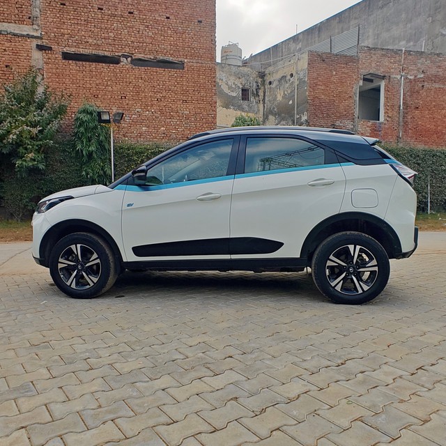 Second-hand 2023 Tata Nexon EV XZ Plus Lux for sale in Gurgaon-4