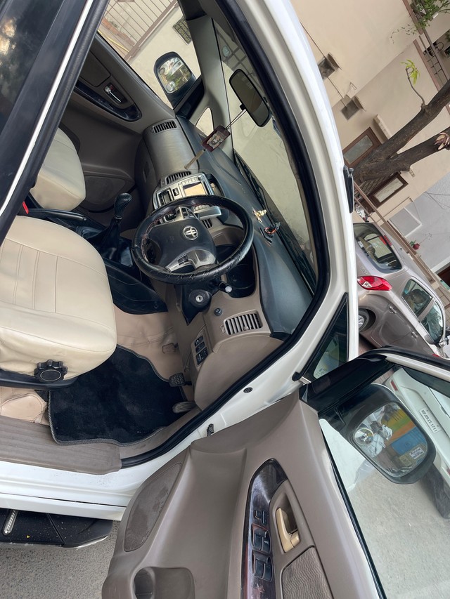 Second-hand 2015 Toyota Innova 2.5 G (Diesel) 7 Seater BS IV for sale in Indore-7