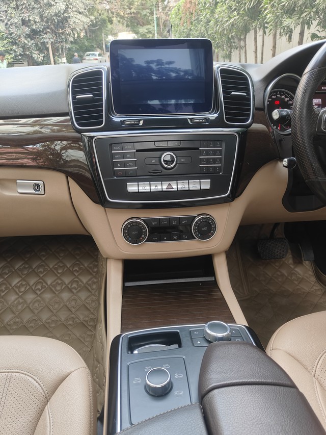 Second-hand 2017 Mercedes-Benz GLE 250d for sale in Hyderabad-8