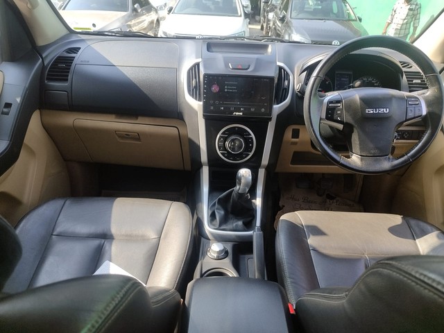 Second-hand 2018 Isuzu D-Max High for sale in Hyderabad-7