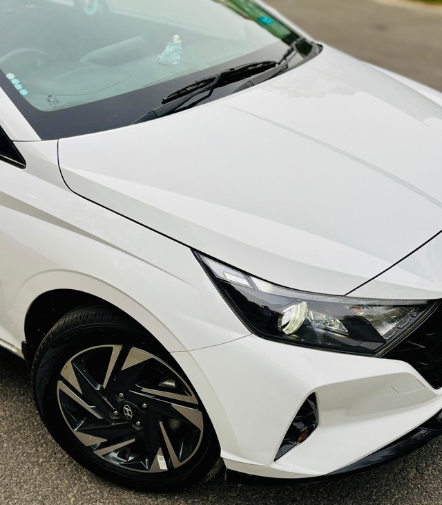 Second-hand 2023 Hyundai i20 Asta Opt for sale in New Delhi-10