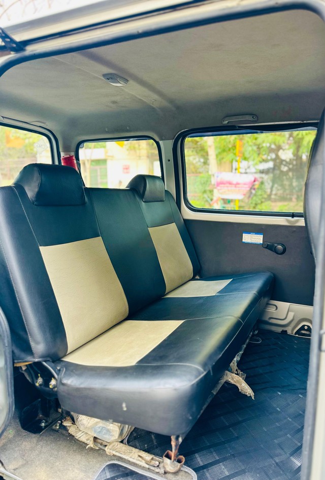 Second-hand 2024 Maruti Eeco 5 Seater AC CNG for sale in New Delhi-10