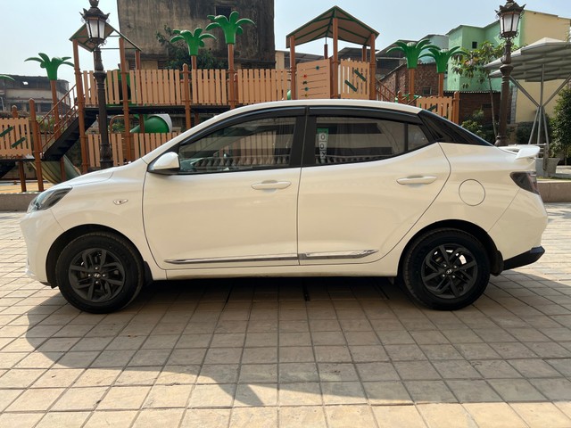 Second-hand 2022 Hyundai Aura S CNG for sale in Thane-3