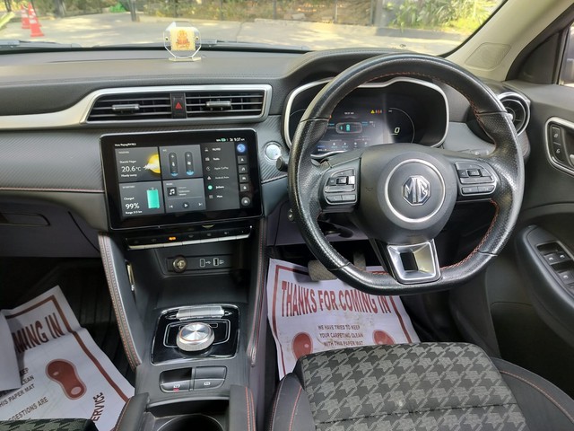 Second-hand 2023 MG ZS EV Excite for sale in Bangalore-9