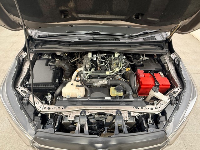 Second-hand 2019 Toyota Innova Crysta 2.8 GX AT BSIV for sale in Pune-6