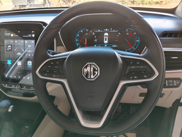 Second-hand 2021 MG Hector Sharp CVT for sale in Bangalore-19