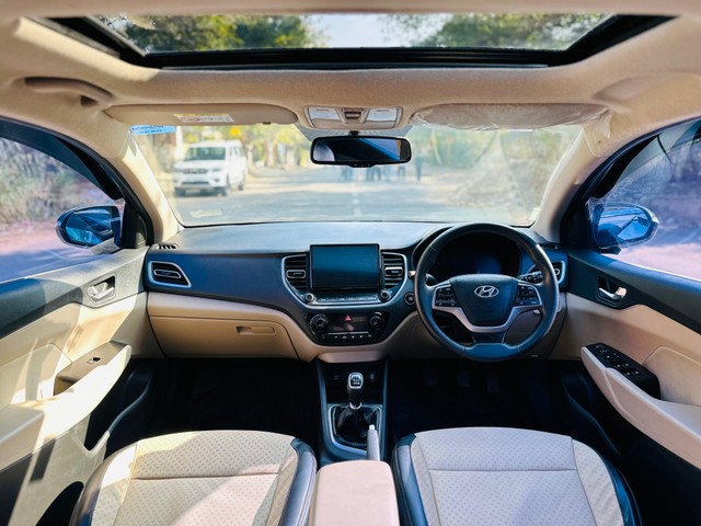 Second-hand 2022 Hyundai Verna SX for sale in New Delhi-12