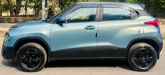 Second-hand 2024 Tata Punch Accomplished Plus CNG for sale in New Delhi-3