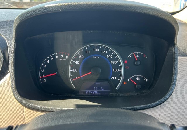 Second-hand 2016 Hyundai Grand i10 Magna for sale in Sabarkantha-9