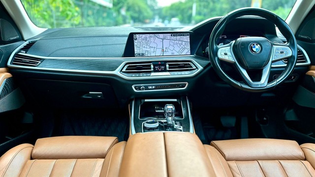 Second-hand 2022 BMW X7 xDrive30d DPE Signature for sale in New Delhi-6