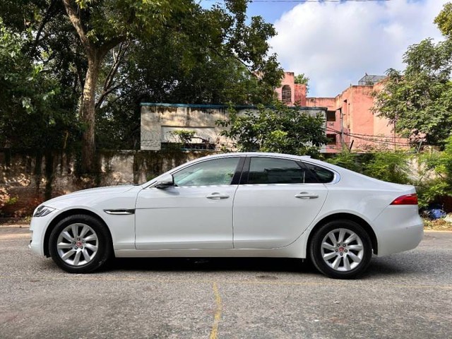Second-hand 2021 Jaguar XF 2.0 Petrol Prestige for sale in New Delhi-2