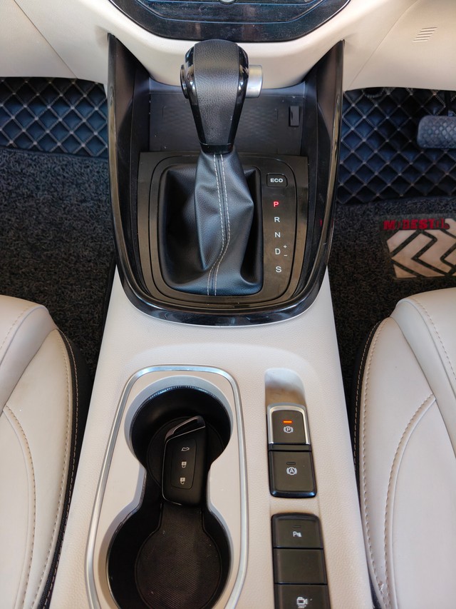 Second-hand 2021 MG Hector Sharp AT BSIV for sale in Bangalore-14