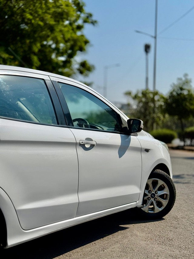 Second-hand 2016 Ford Figo 1.5P Titanium AT for sale in Surat-1