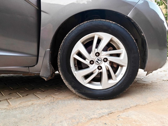 Second-hand 2017 Honda Jazz 1.2 V AT i VTEC Privilege for sale in Gurgaon-16