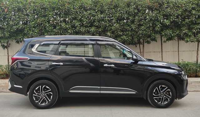 Kia Carens Luxury Plus Diesel AT 6 STR BSVI Second-hand 2022 Kia Carens Luxury Plus Diesel AT 6 STR BSVI for sale in Hyderabad-1