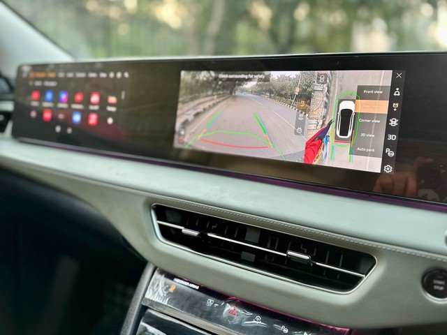 Second-hand 2025 Mahindra XEV 9e Pack Three for sale in New Delhi-20