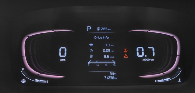 Kia Carens Luxury Plus Diesel AT 6 STR BSVI Second-hand 2022 Kia Carens Luxury Plus Diesel AT 6 STR BSVI for sale in Hyderabad-6