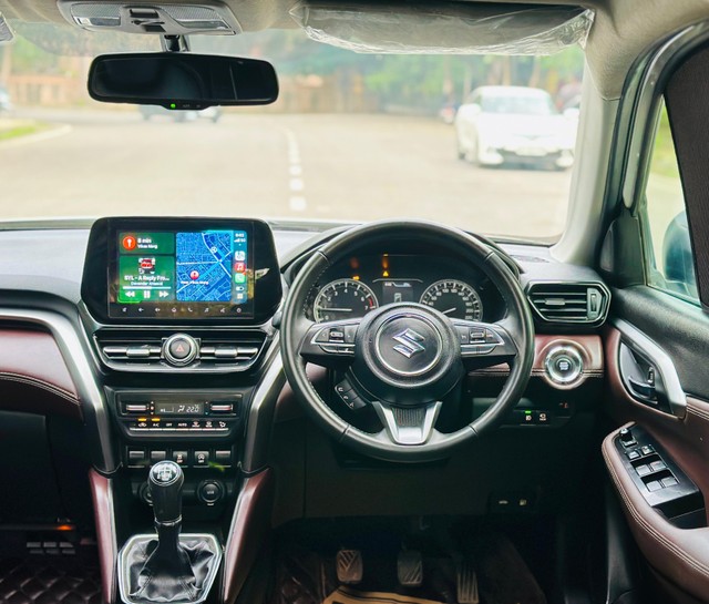 Second-hand 2024 Maruti Grand Vitara Alpha for sale in New Delhi-17