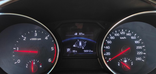 Kia Carnival Limousine Plus Second-hand 2022 Kia Carnival Limousine Plus for sale in Hyderabad-6