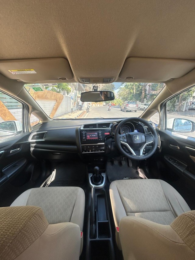 Second-hand 2016 Honda Jazz 1.5 V i DTEC for sale in Surat-4