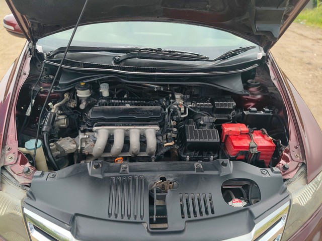 Second-hand 2013 Honda City V MT for sale in Pune-3