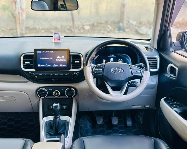 Hyundai Venue S BSVI Second-hand 2023 Hyundai Venue S BSVI for sale in New Delhi-14