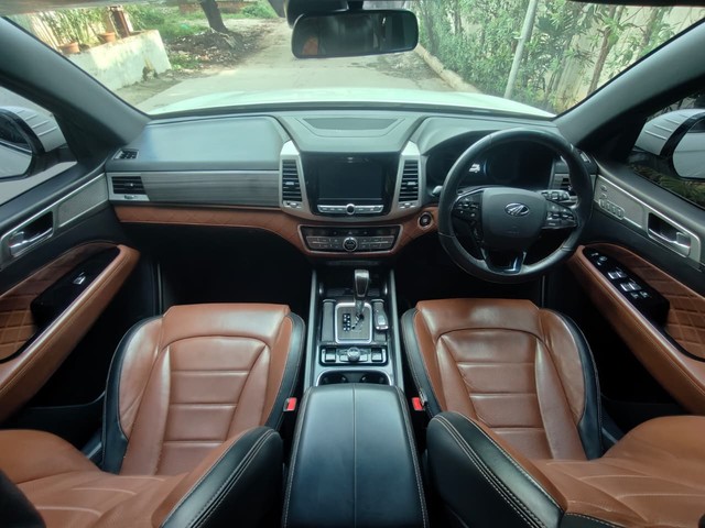 Second-hand 2021 Mahindra Alturas G4 4X4 AT for sale in Hyderabad-8