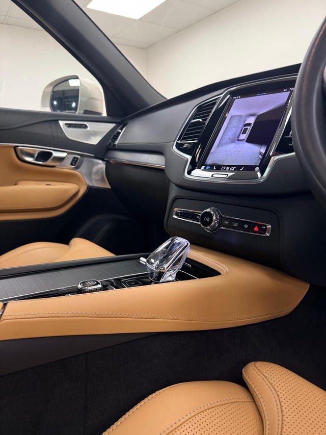 Second-hand 2023 Volvo XC90 B6 Ultimate BSVI for sale in Pune-11