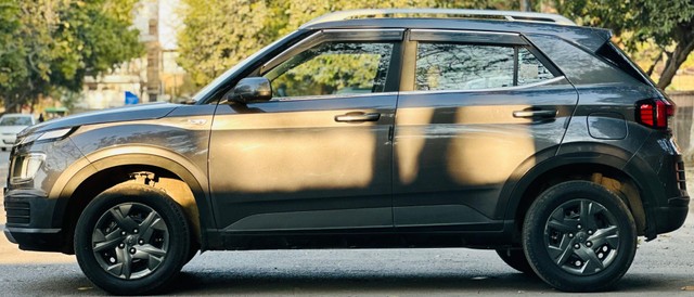 Hyundai Venue S BSVI Second-hand 2023 Hyundai Venue S BSVI for sale in New Delhi-2