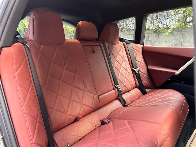 Second-hand 2024 BMW iX xDrive40 for sale in New Delhi-17