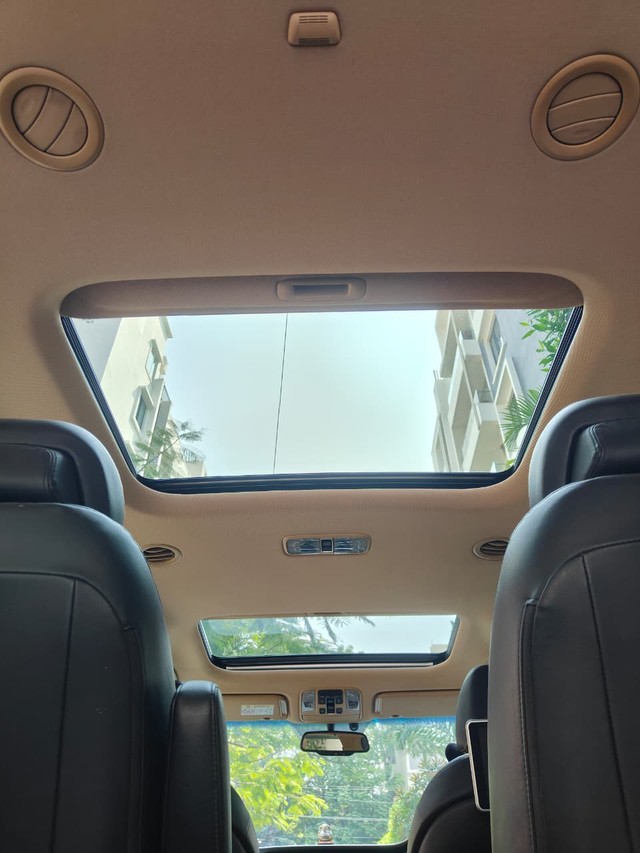 Second-hand 2020 Kia Carnival Limousine for sale in Hyderabad-5