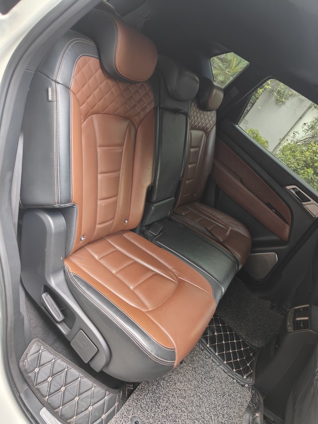 Second-hand 2021 Mahindra Alturas G4 4X4 AT for sale in Hyderabad-11