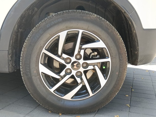 Mahindra XUV400 EV EL Fast Charger - Photo 8