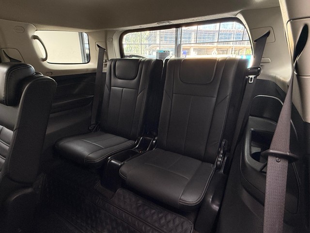 Second-hand 2019 Isuzu MU-X 2WD for sale in Pune-13