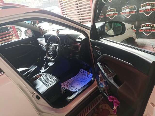 Second-hand 2023 Maruti Brezza Zxi AT for sale in Pune-7