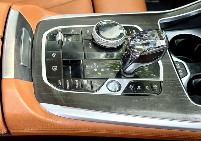 Second-hand 2022 BMW X7 xDrive30d DPE Signature for sale in New Delhi-12