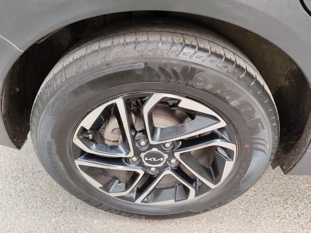 Kia Carens Luxury Plus iMT BSVI Second-hand 2023 Kia Carens Luxury Plus iMT BSVI for sale in Kolkata-24