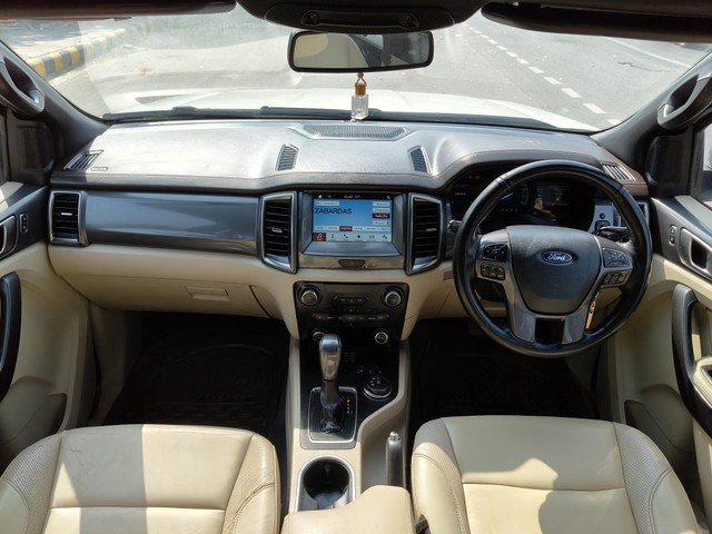 Ford Endeavour 3.2 Titanium AT 4X4 Second-hand 2017 Ford Endeavour 3.2 Titanium AT 4X4 for sale in New Delhi-7