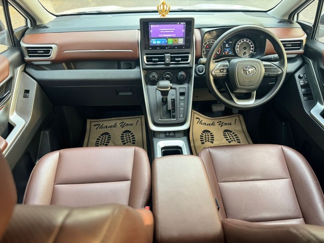Second-hand 2024 Toyota Innova Hycross G 7STR for sale in New Delhi-14