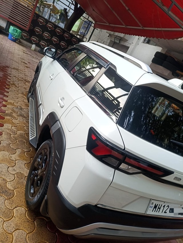 Second-hand 2023 Maruti Brezza Zxi AT for sale in Pune-3