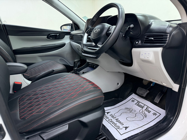 Second-hand 2024 Hyundai i20 Asta Opt IVT for sale in Pune-12