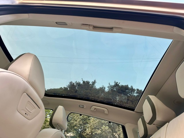 Second-hand 2025 Mahindra XEV 9e Pack Three for sale in New Delhi-7