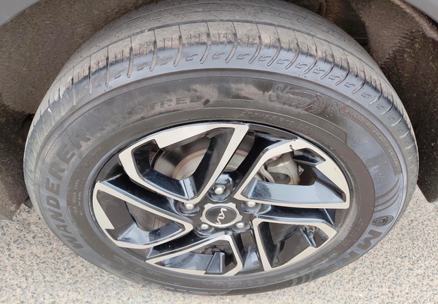 Kia Carens Luxury Plus iMT BSVI Second-hand 2023 Kia Carens Luxury Plus iMT BSVI for sale in Kolkata-23