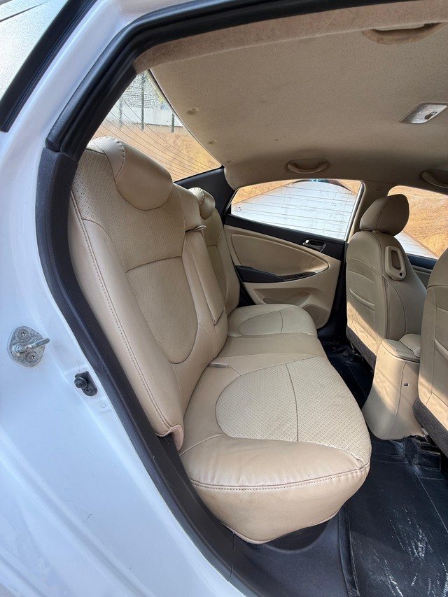 Second-hand 2016 Hyundai Verna 1.6 SX VTVT for sale in Surat-9