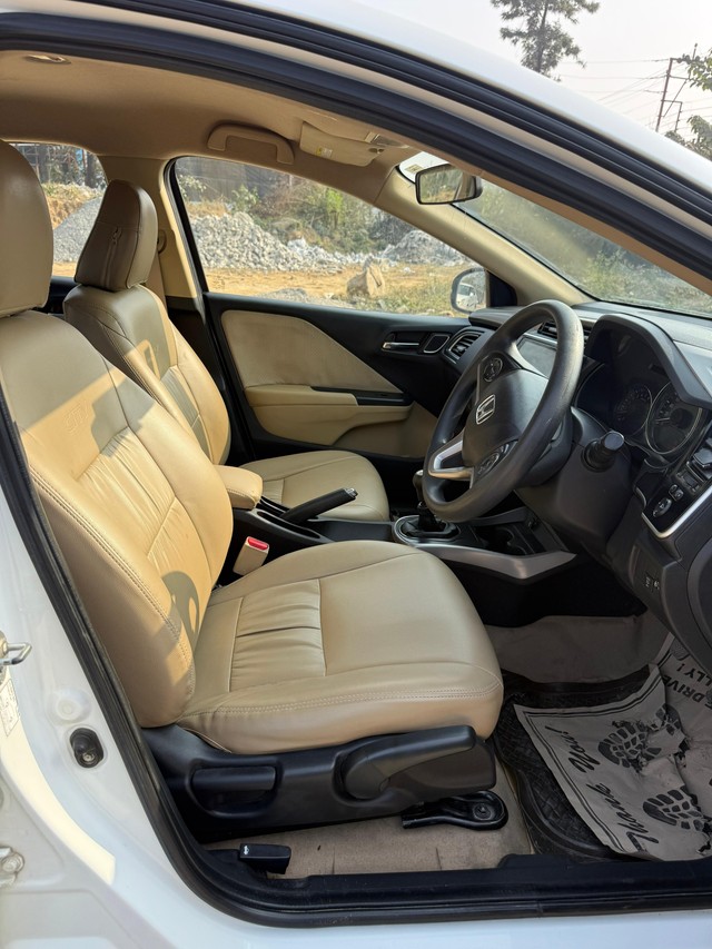 Second-hand 2017 Honda City i VTEC V for sale in Dehradun-11