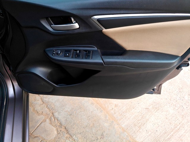 Second-hand 2017 Honda Jazz 1.2 V AT i VTEC Privilege for sale in Gurgaon-15